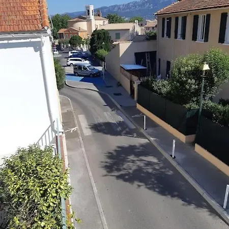 L'Appartement Apartamento Le Pradet